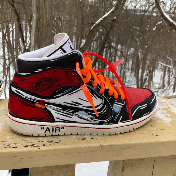Custom Jordan 1 - Picture 1 of 5